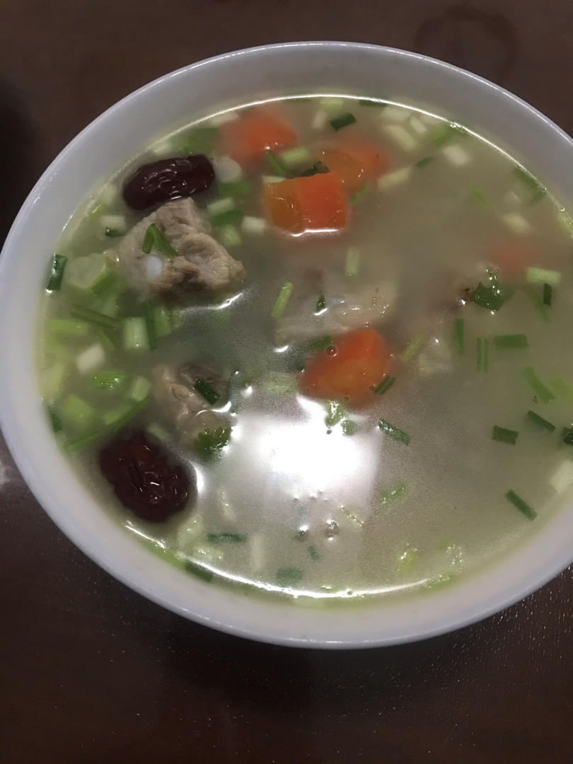 连吃三碗的玉米山药排骨汤