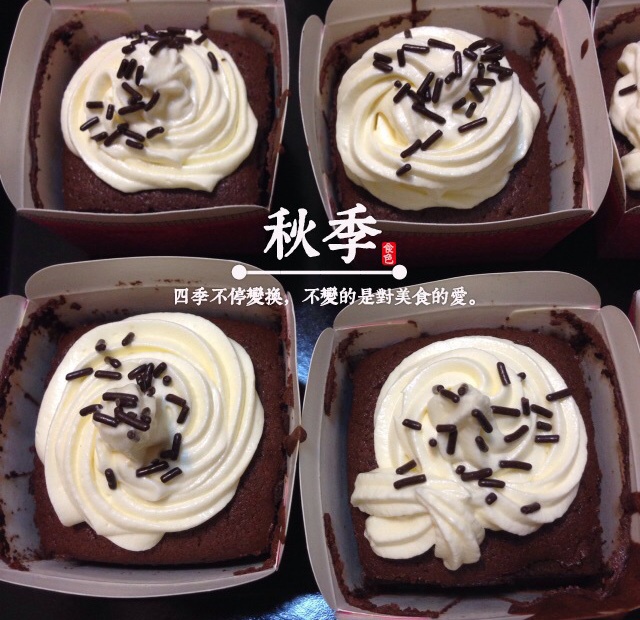 古典巧克力cupcake配马斯卡彭奶油霜