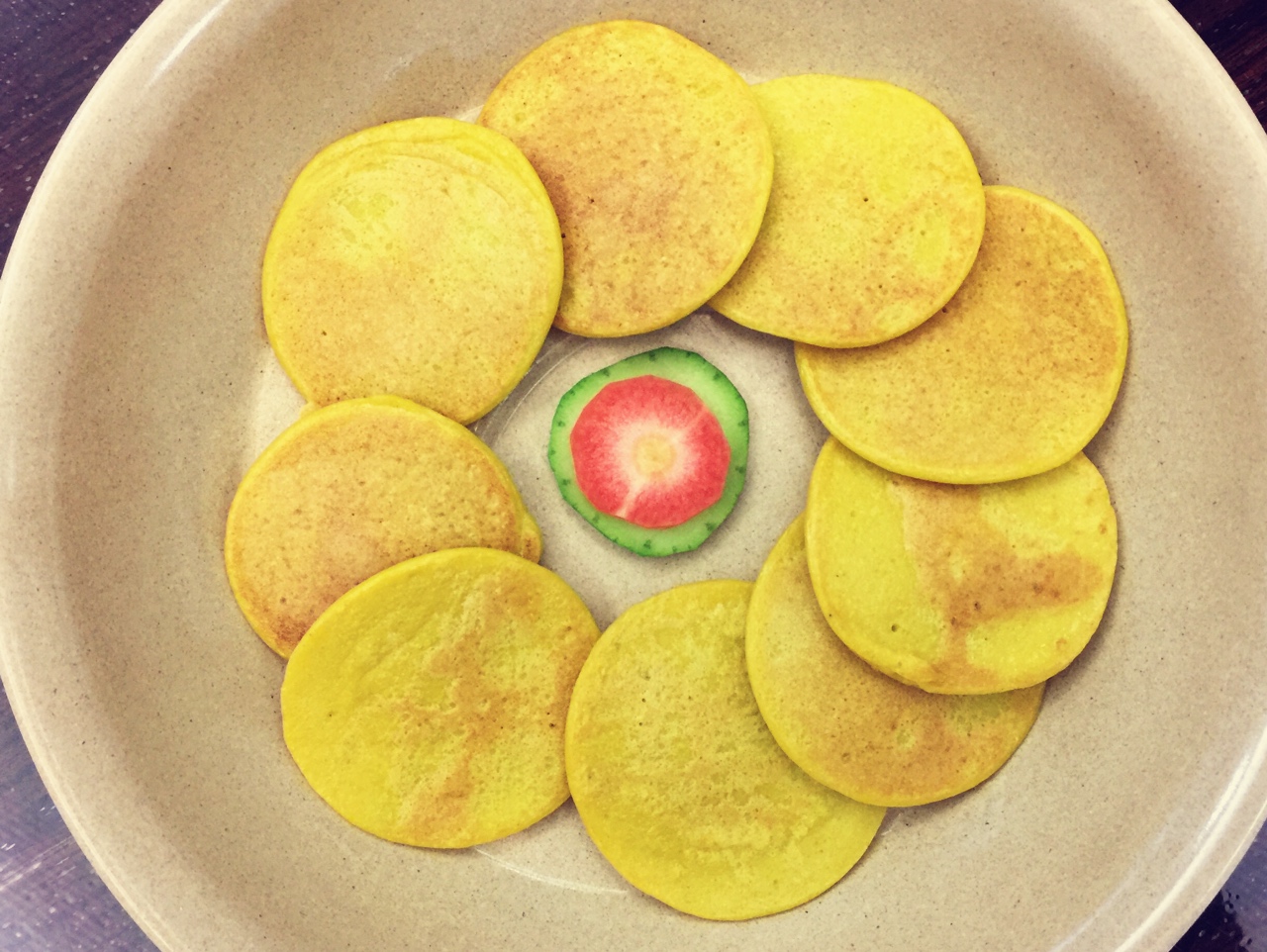8月龄宝宝辅食-蔬菜蛋黄小饼的做法