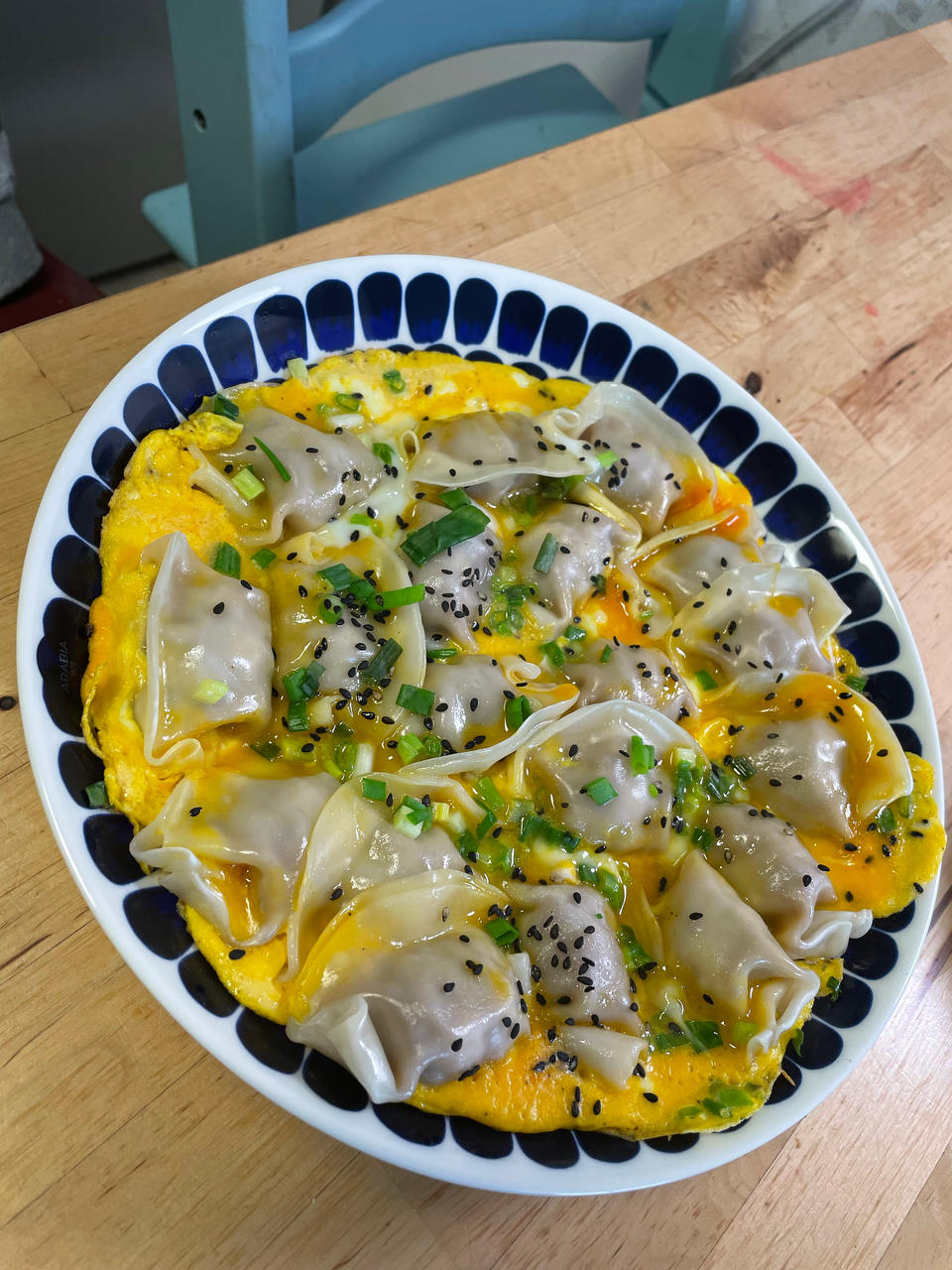 抱蛋煎饺，让速冻饺子好看又好吃～蘸醋吃爱了爱了