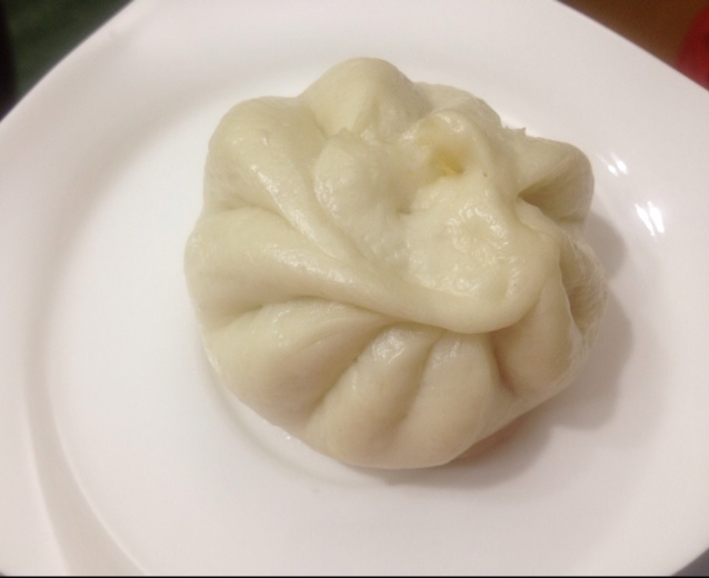 包包子的手法（鲜虾猪肉包）