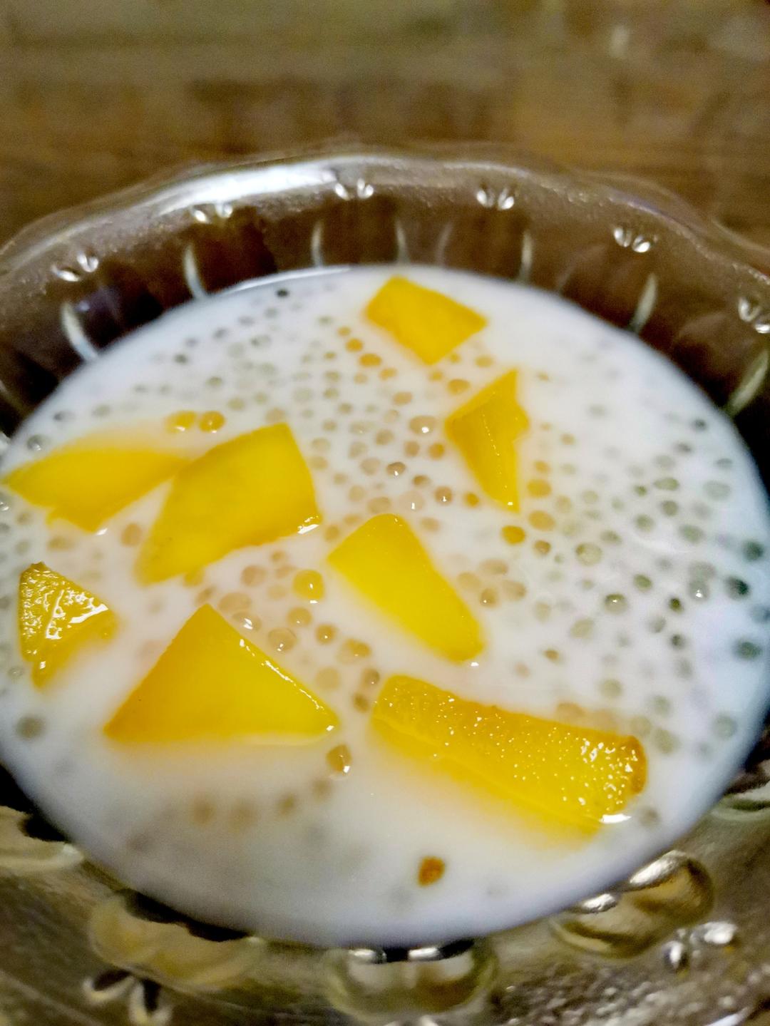 芒果椰汁西米露