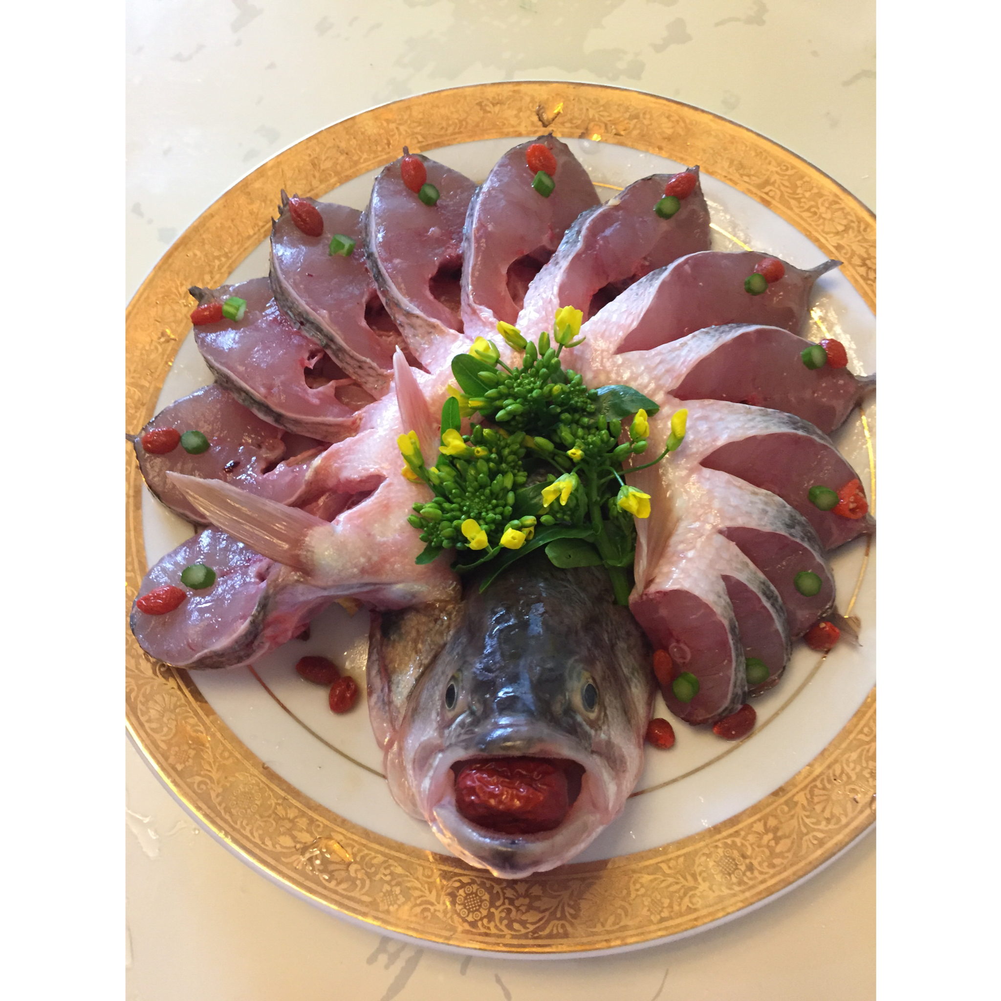 孔雀开屏清蒸鱼