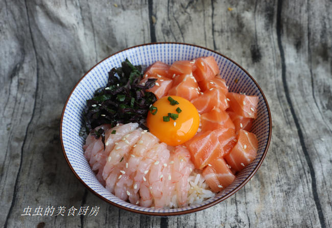 三文鱼甜虾紫苏饭