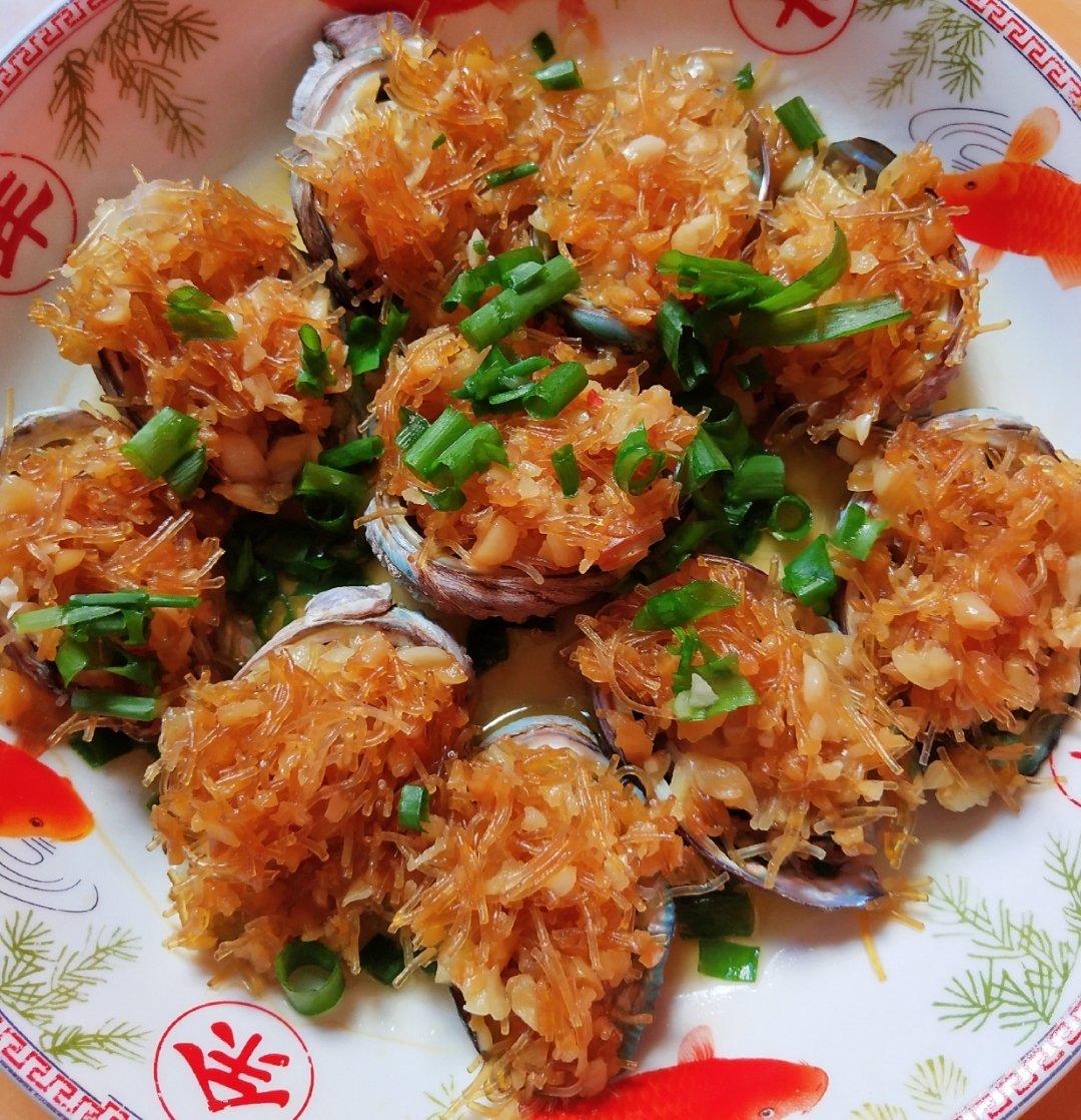 蒜蓉粉丝蒸鲍鱼