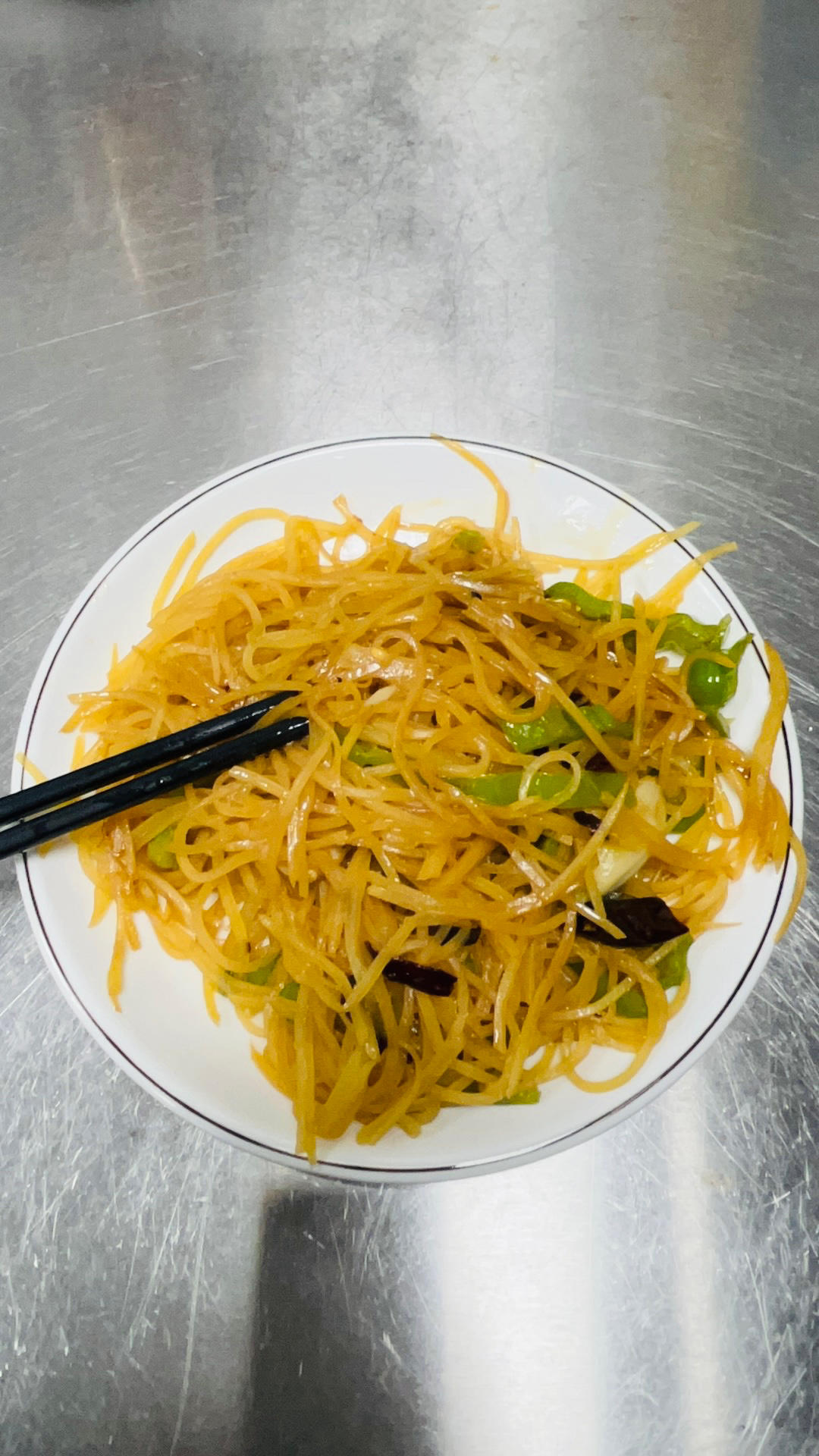 酸辣土豆丝的家常做法 超级下饭