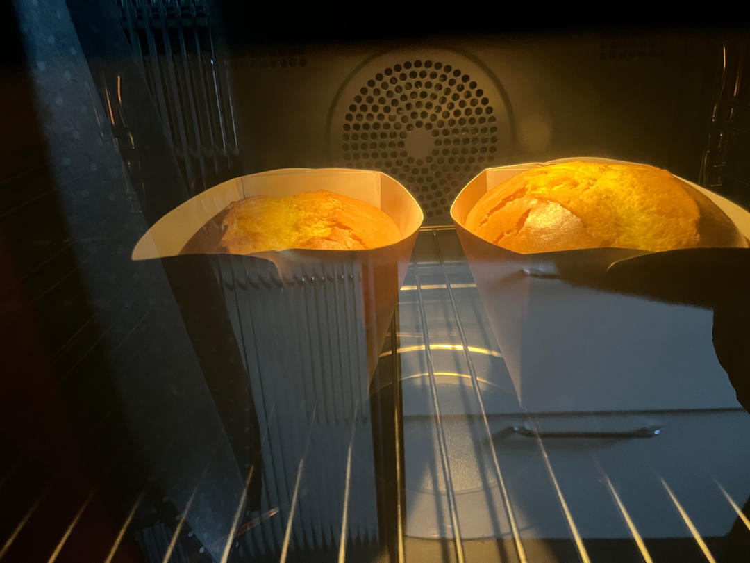 火爆全网的金枕蛋糕