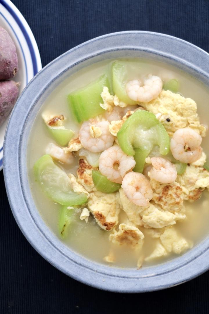 鲜鲜鲜~丝瓜炒蛋汤