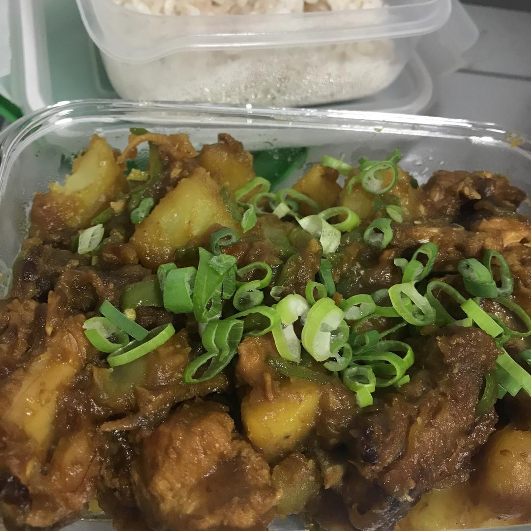 红烧排骨土豆