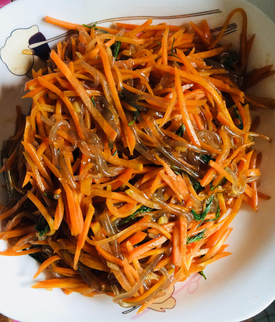 悠然-低脂纯素做的红心萝卜炖粉条无油版红薯粉条炖胡萝卜,做法一样