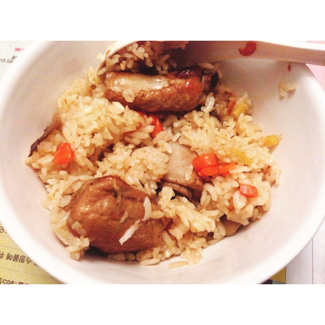 喷香排骨焖饭（爆好吃）
