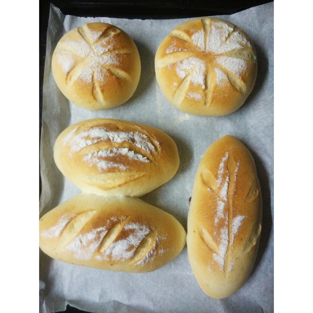 炼乳奶油餐包