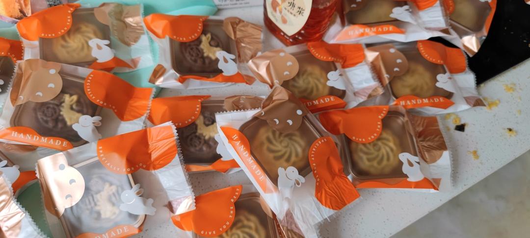 【原创】🔥伯爵红茶莲蓉（红豆沙）金沙肉松月饼