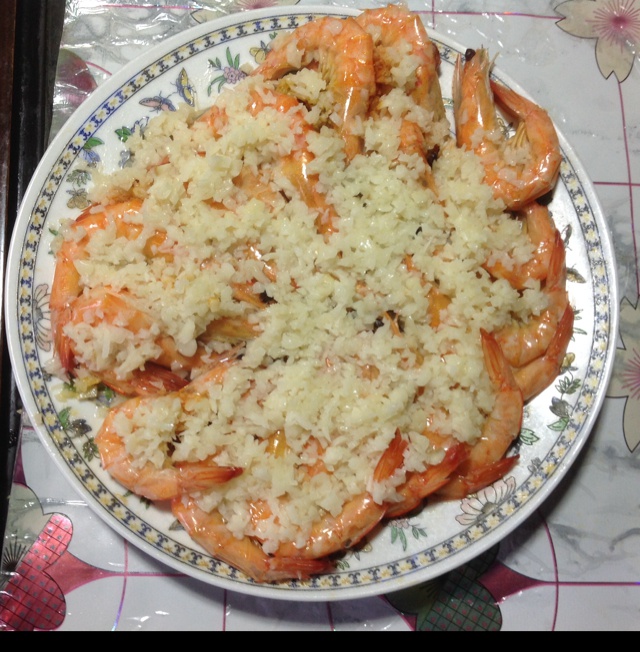 蒜蓉粉丝蒸大虾