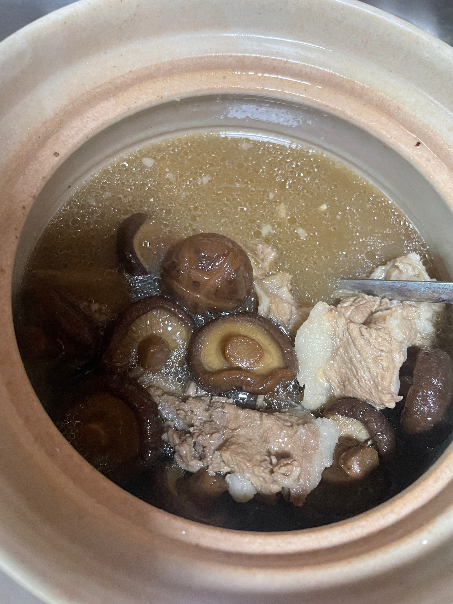 花菇龙骨汤的做法