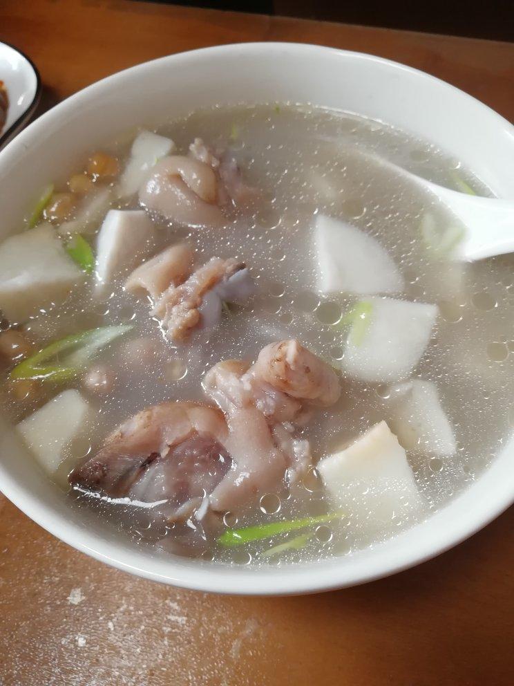 芋头花生猪脚汤【曼食慢语】