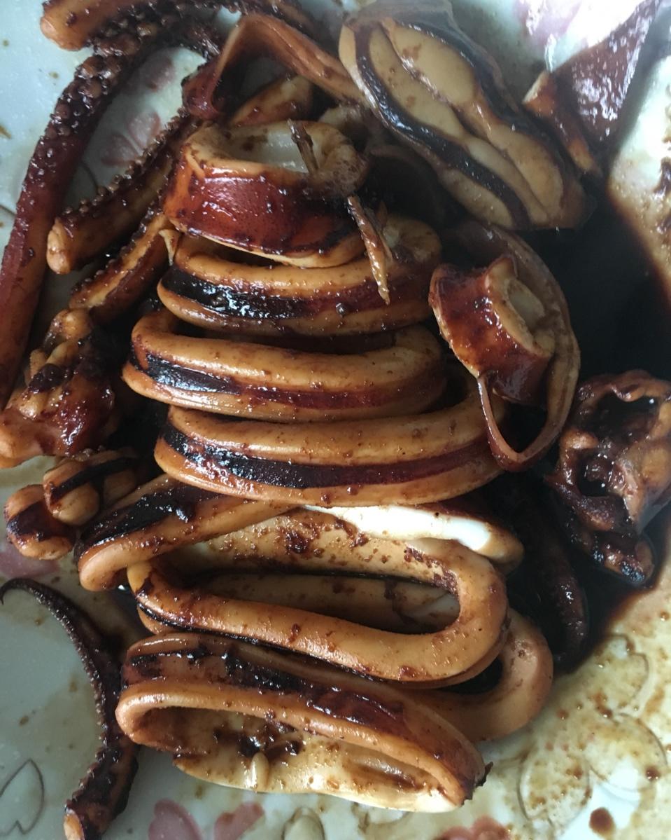 骋 怡然自得做的简版红烧墨鱼