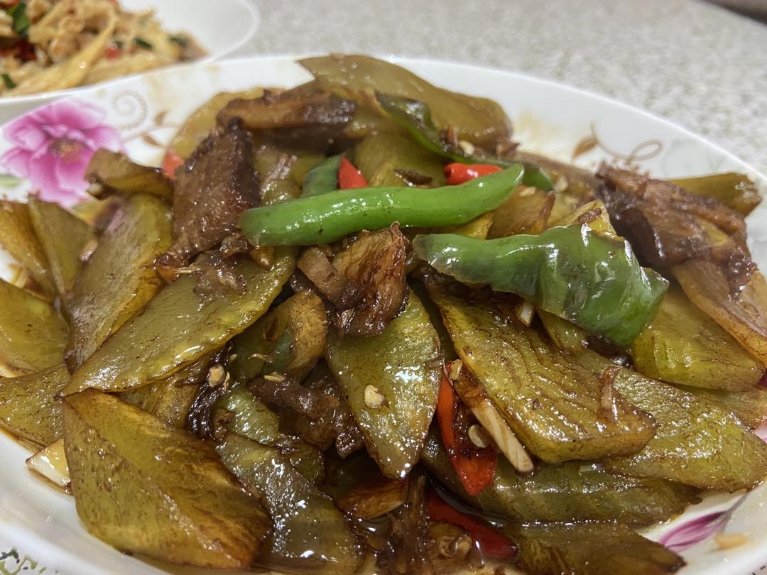 莴笋炒腊肉