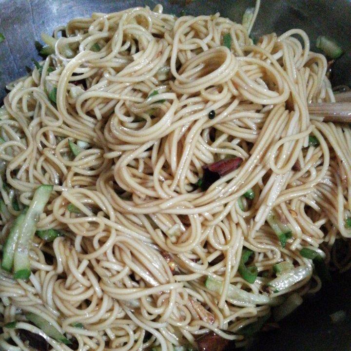 姥姥的爽口凉面！（干拌挂面）