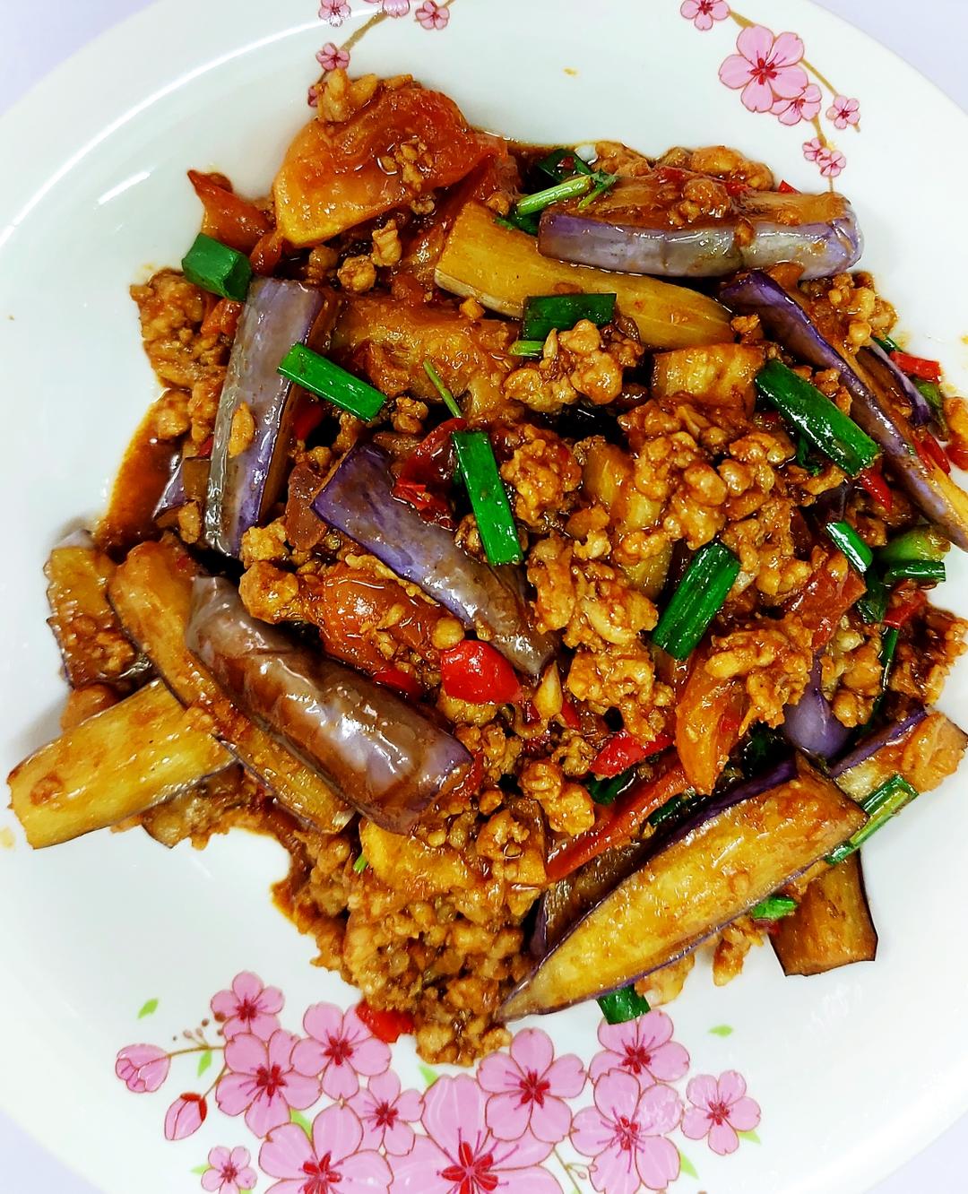 鱼香肉碎茄子的做法