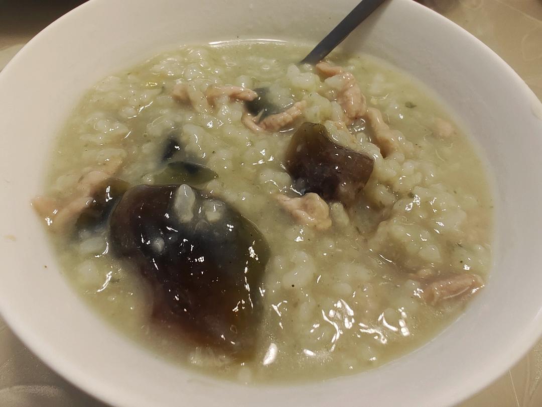 堂妈小厨——超好喝的皮蛋瘦肉粥