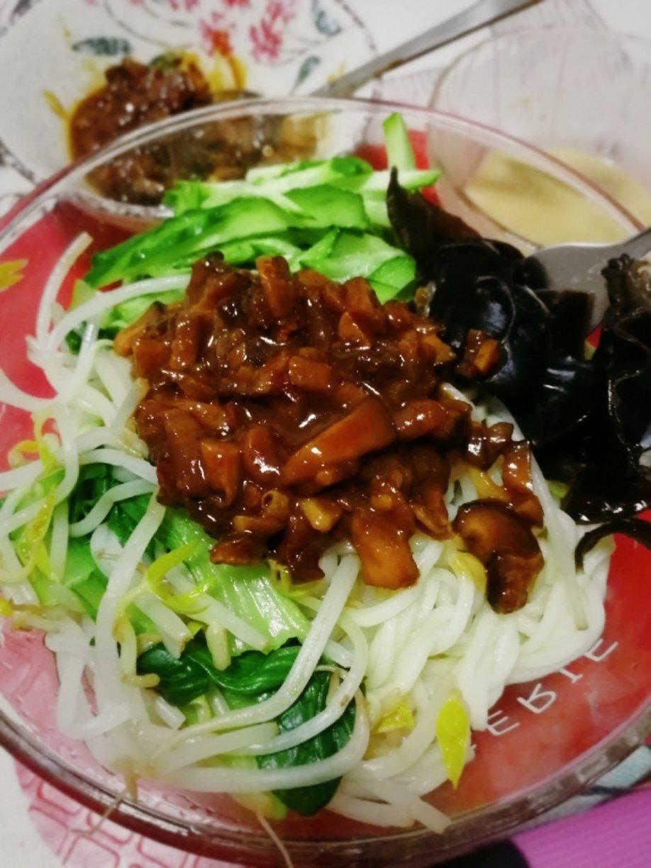 【炸酱面】