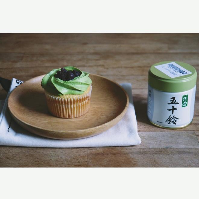 抹茶卡仕达酱cupcake的做法