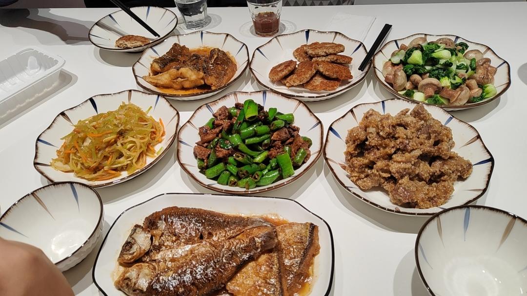 家庭聚餐