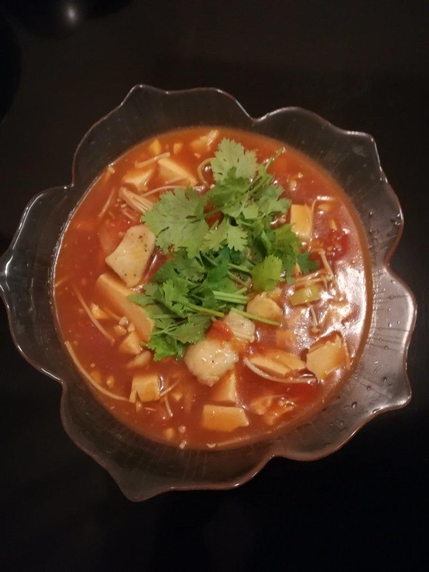 番茄锅酸汤龙利鱼