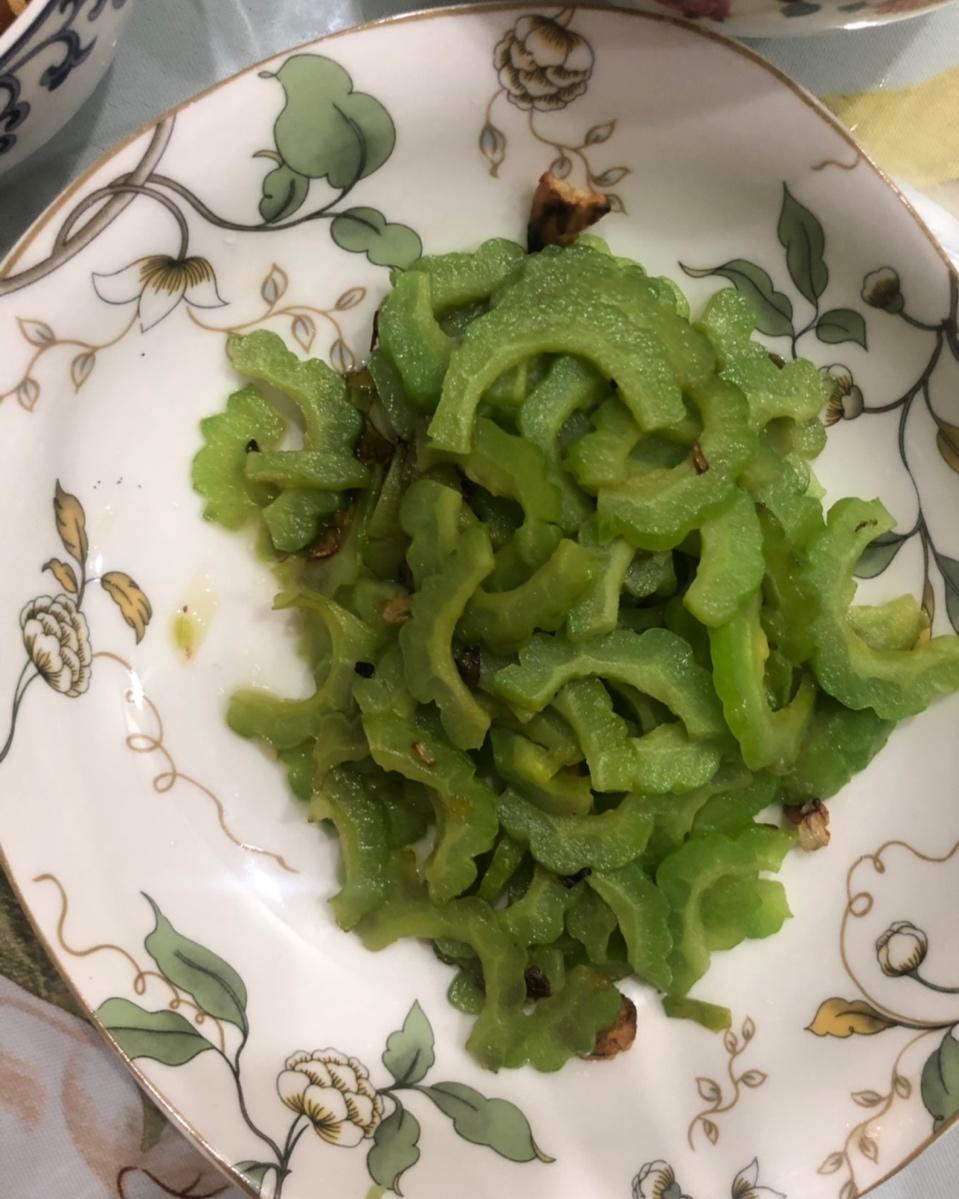 清炒苦瓜
