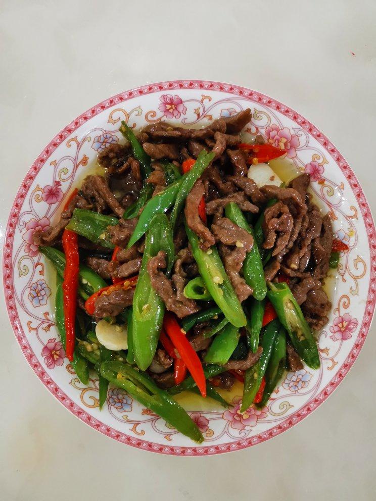绝对不会炒老的尖椒牛柳