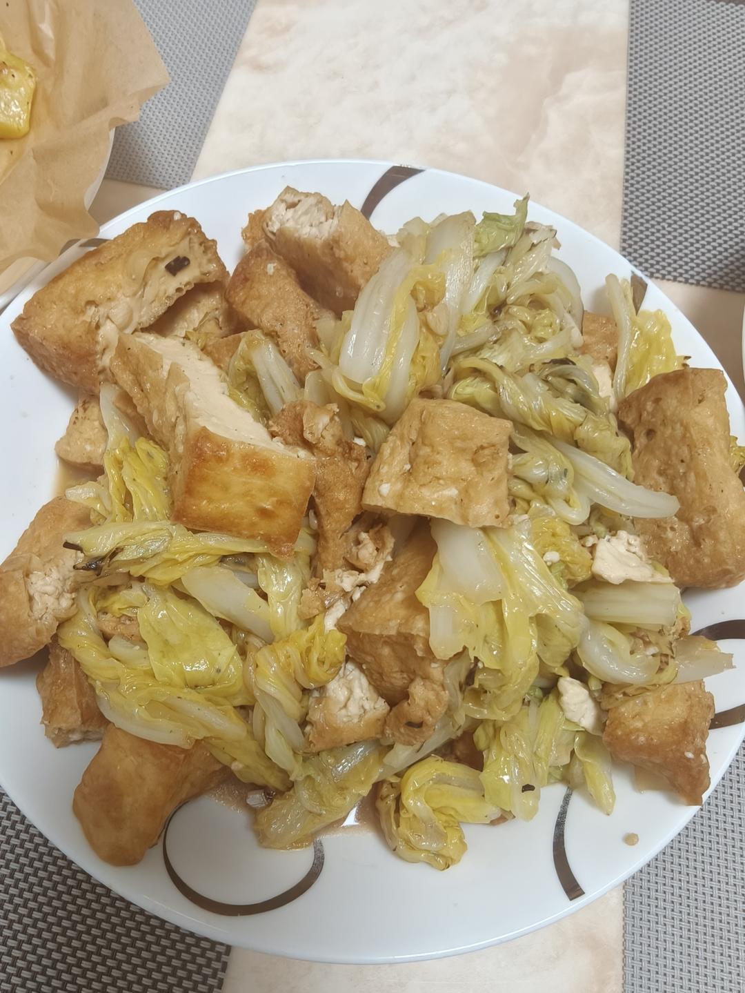 连吃一周都不腻!巨好吃下饭的娃娃菜焖豆泡