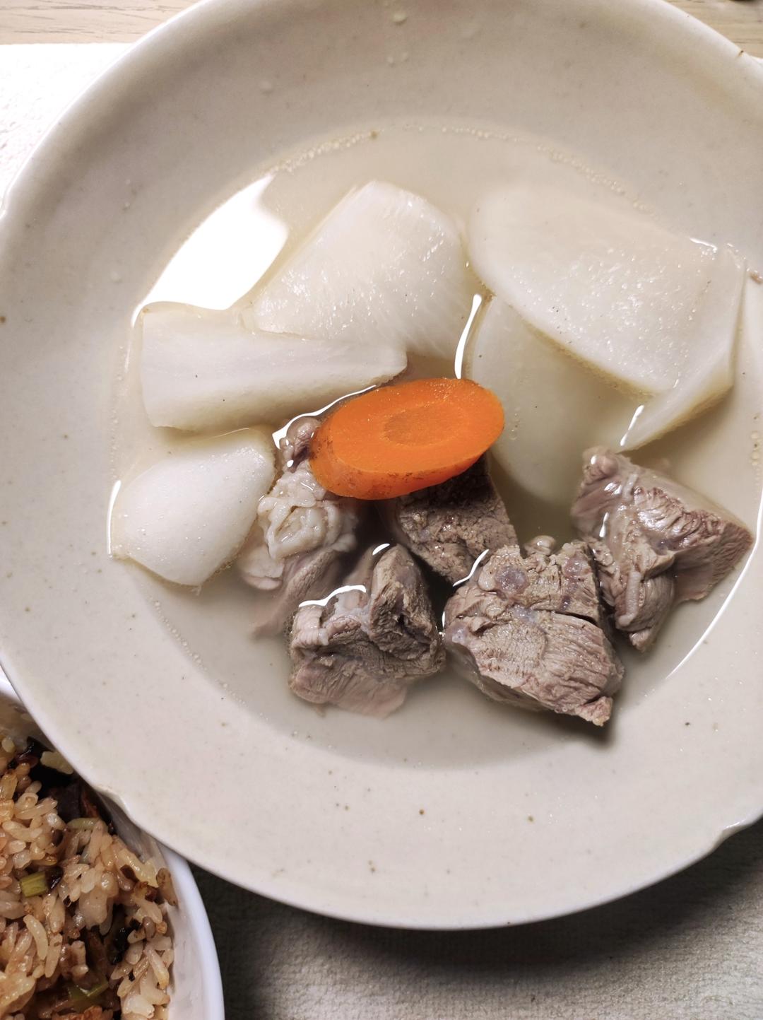 清炖羊肉萝卜汤——staub珐琅铸铁锅