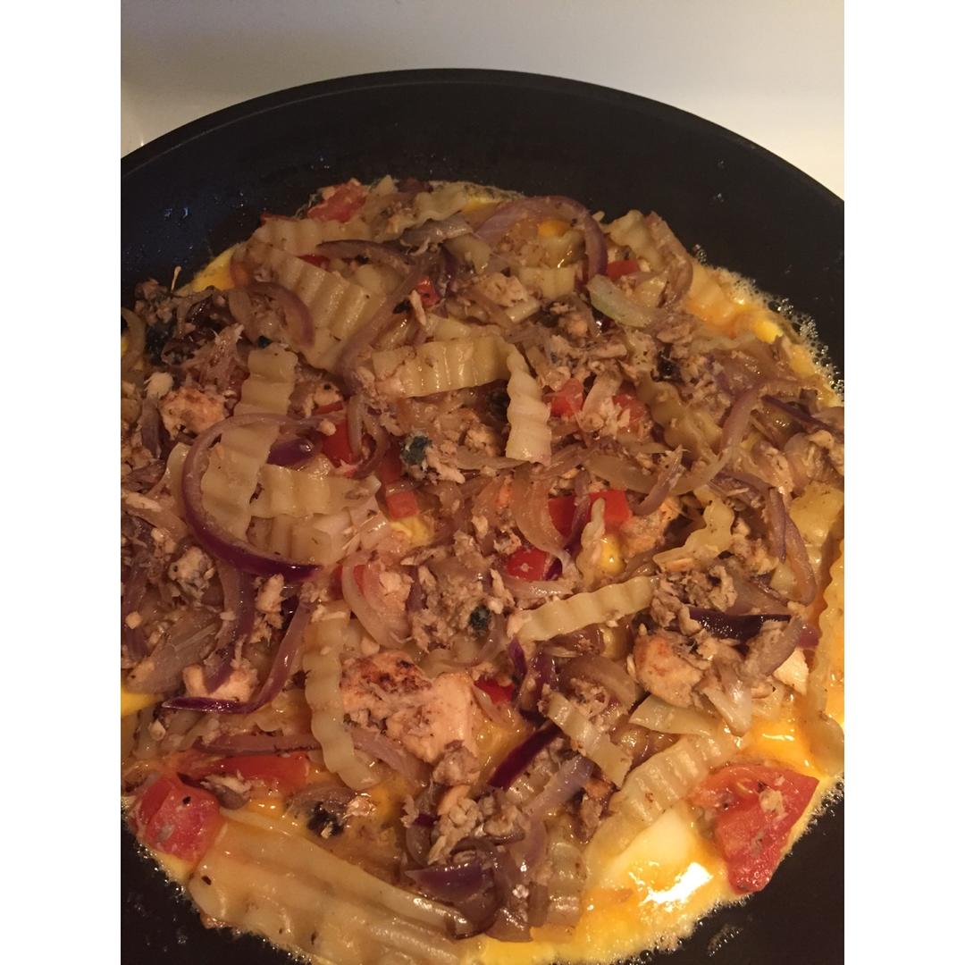 MEYER唤醒美味—抱蛋金枪鱼意面