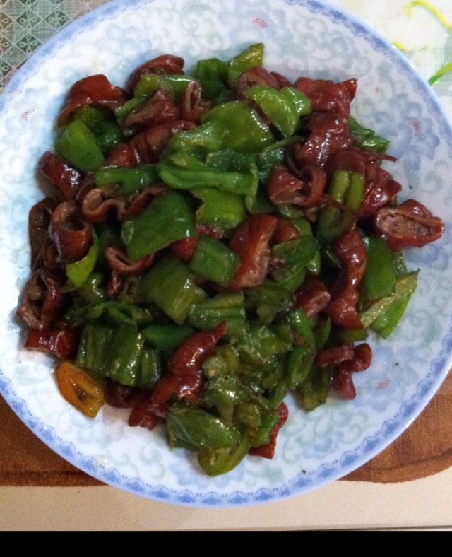 红烧青椒肥肠
