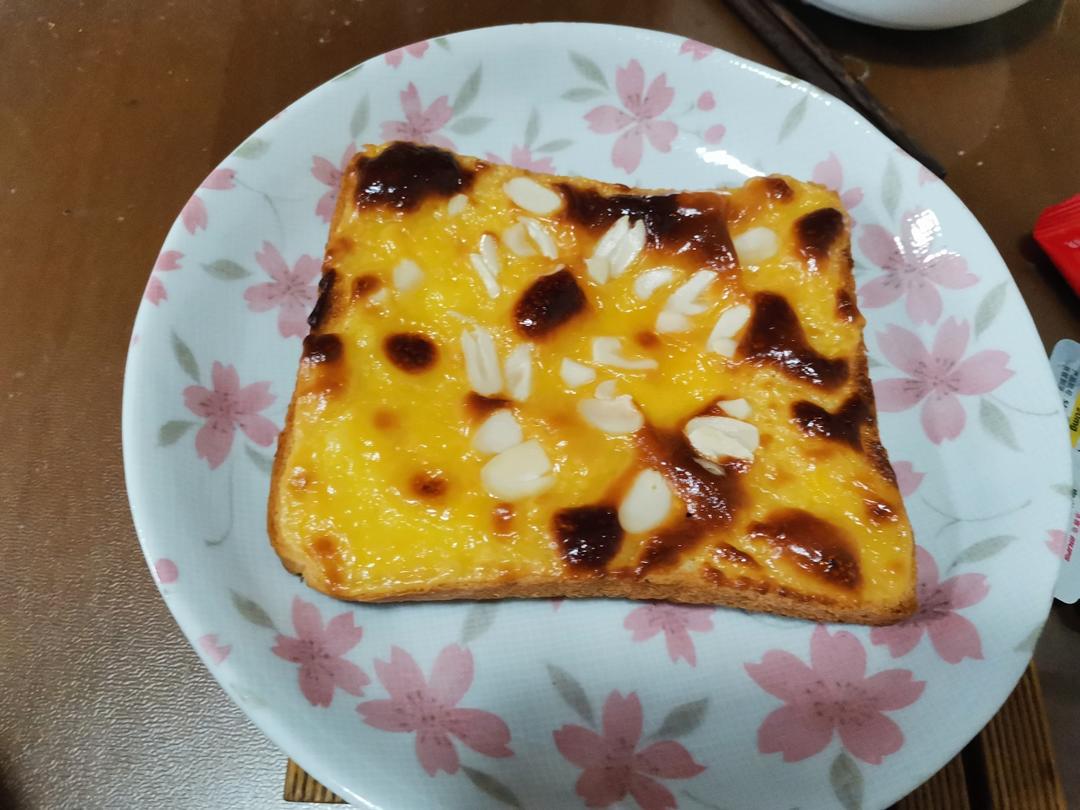 零失败快手岩烧乳酪(熔岩吐司)十分钟网红早餐，好吃哭