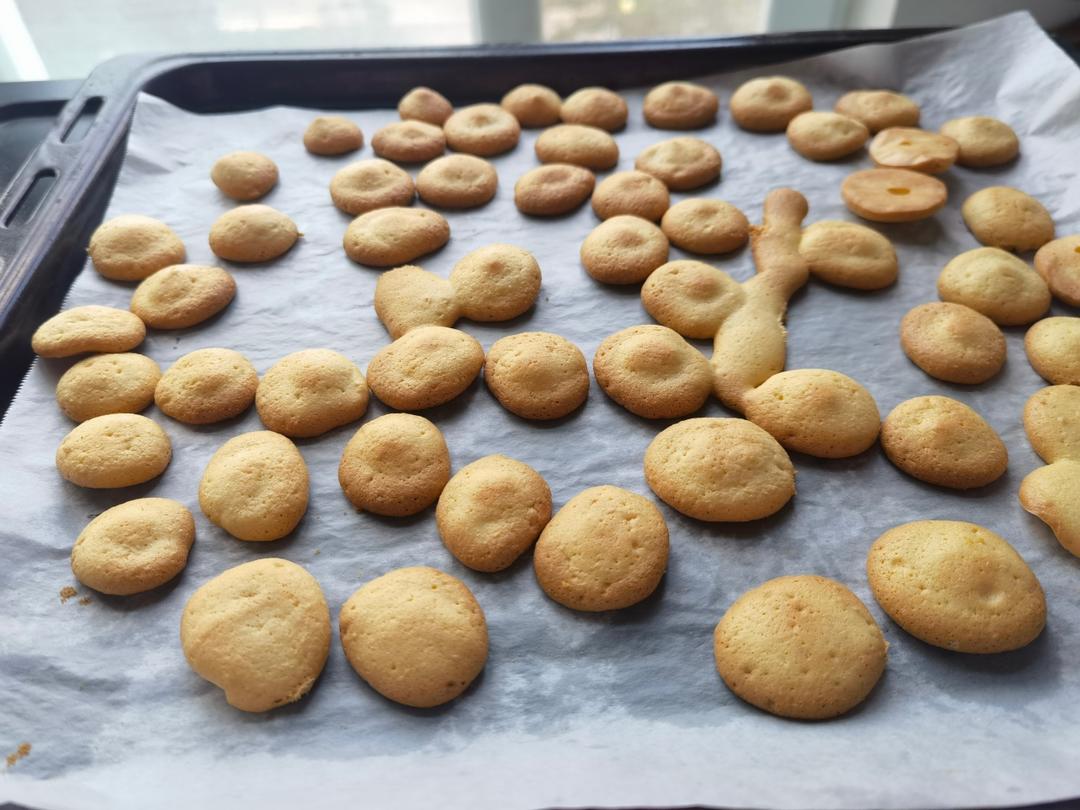 简便的鸡蛋饼干，特别适合小孩子吃