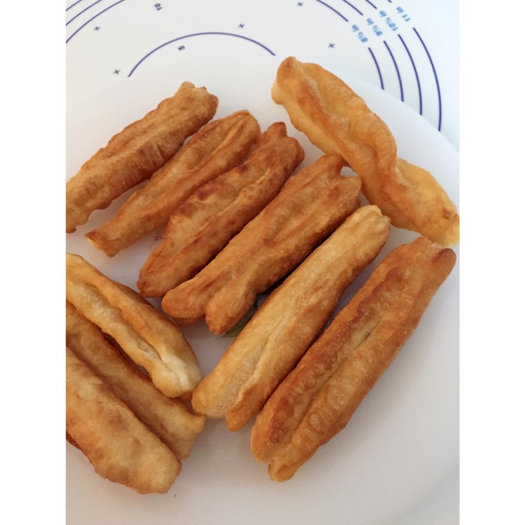 家庭油条的做法