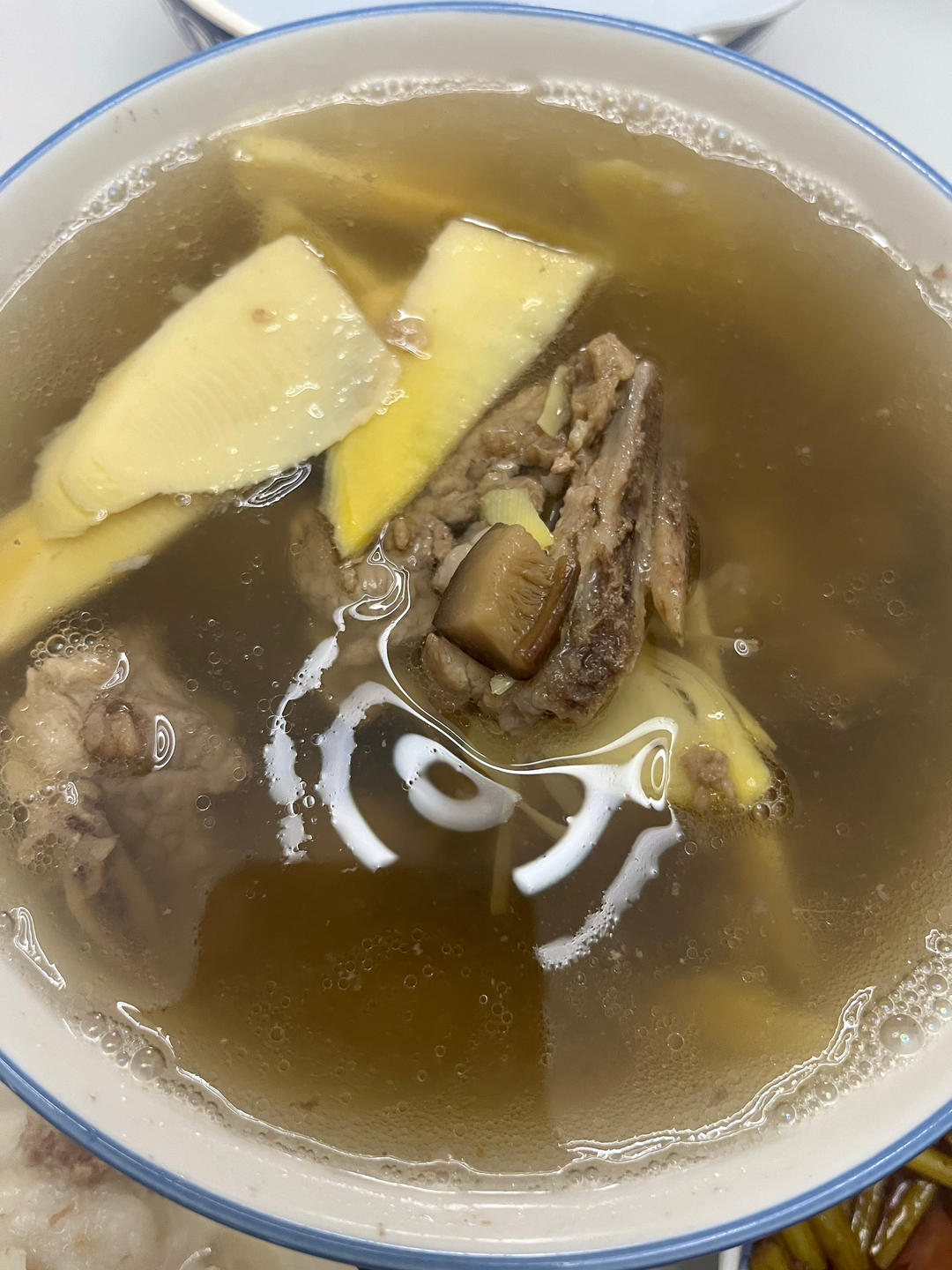 口蘑冬笋排骨汤