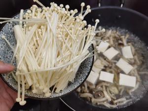 美贝豆腐杂菇汤的做法 步骤8