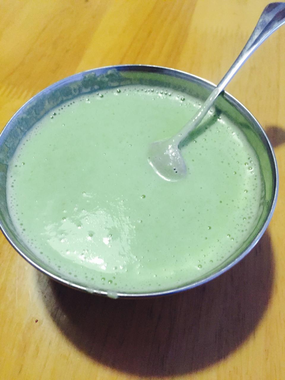 牛油果香蕉奶昔