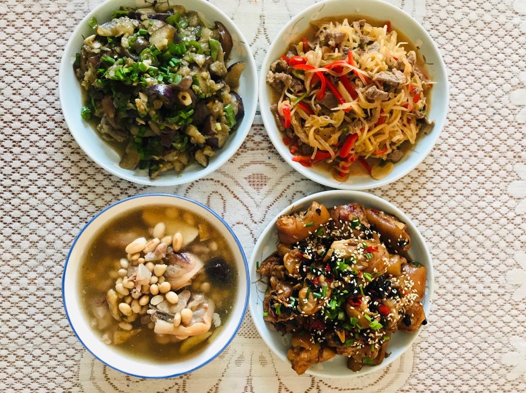 黄豆猪蹄汤