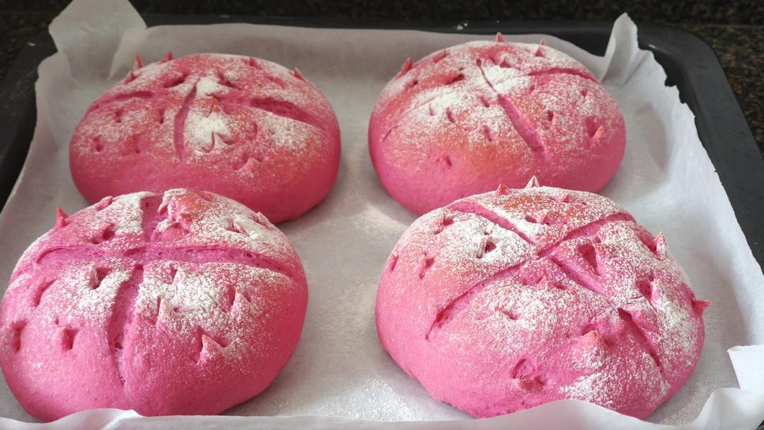 奈雪同款火龙果乳酪软欧包