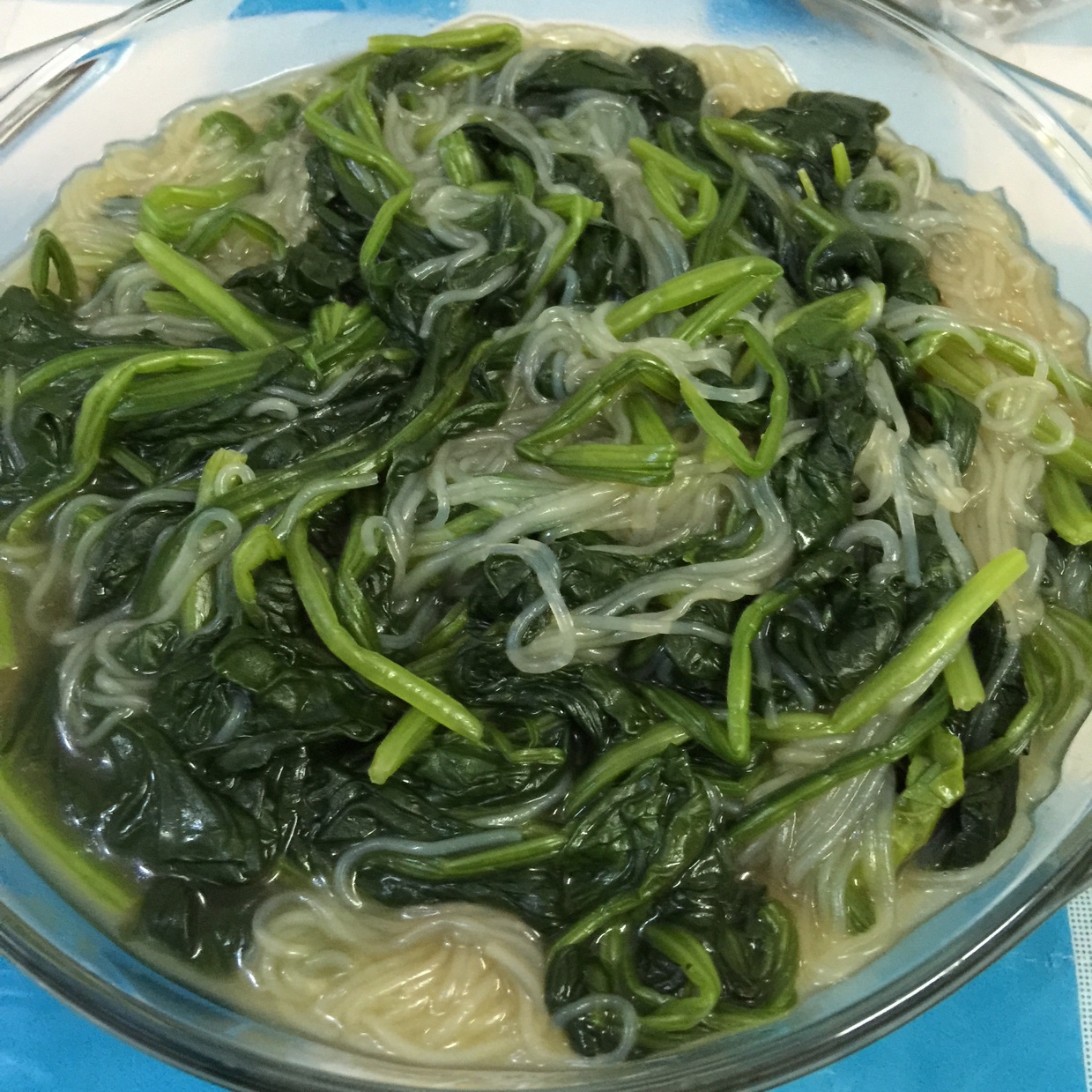 菠菜炒粉丝