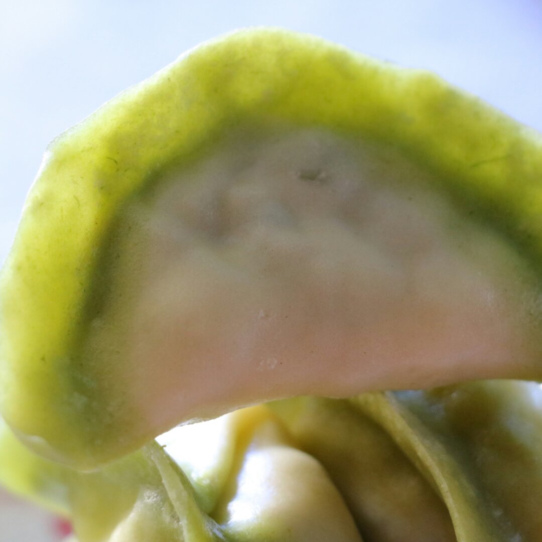 翡翠白玉白菜饺子详细版（附翡翠白玉白菜饺子包法，翡翠白玉饺子皮两种制法，面包机和面，翡翠白玉烧卖，各种馅料搭配）