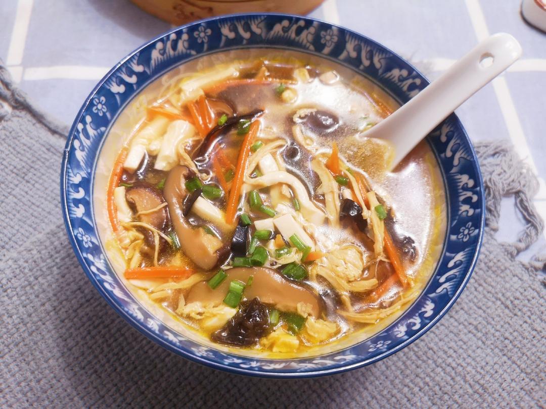 鸡丝酸辣汤