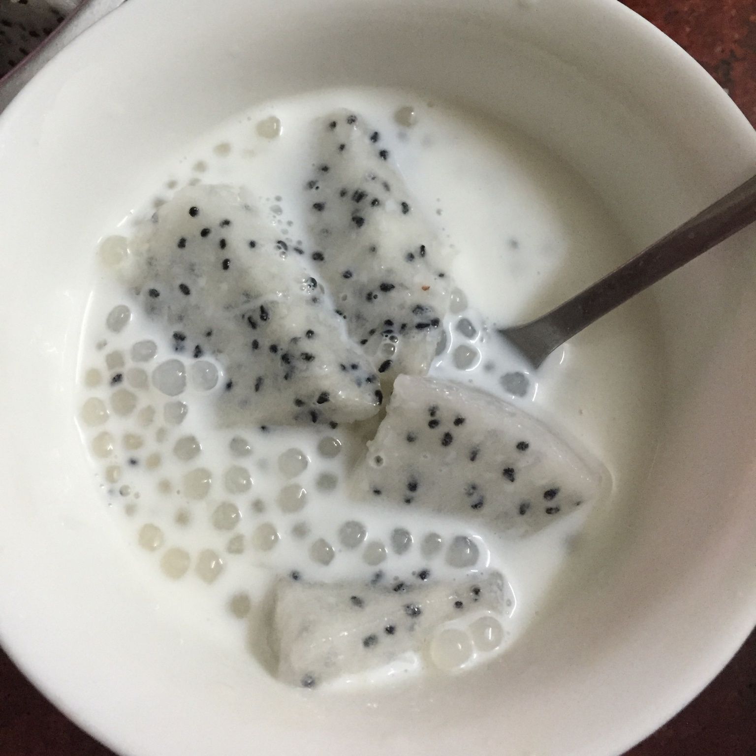 火龙果椰汁西米露