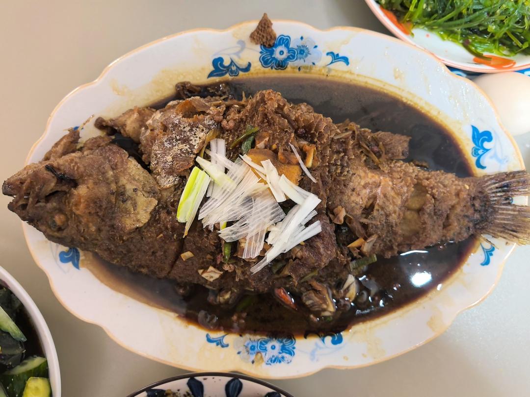 红烧鲤鱼