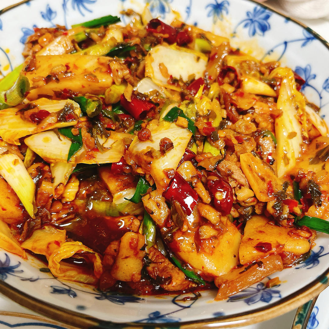 闻着味就香醒的【腾冲炒饵块】！一周吃7次都嫌少！