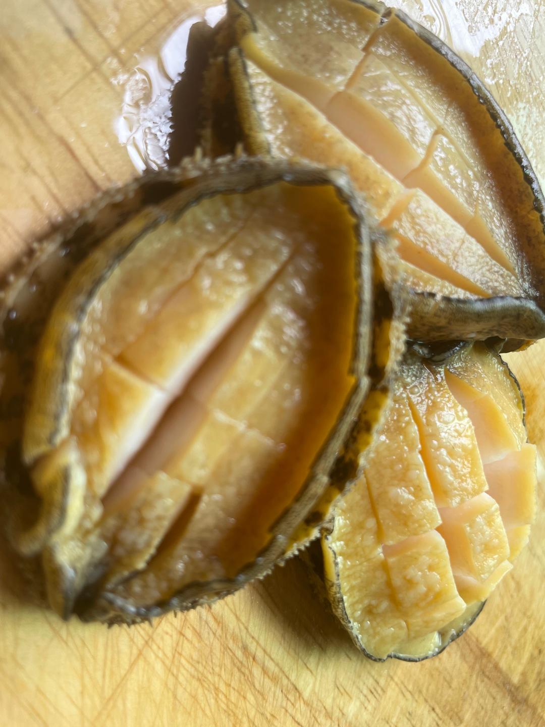 鲍鱼清洗步骤